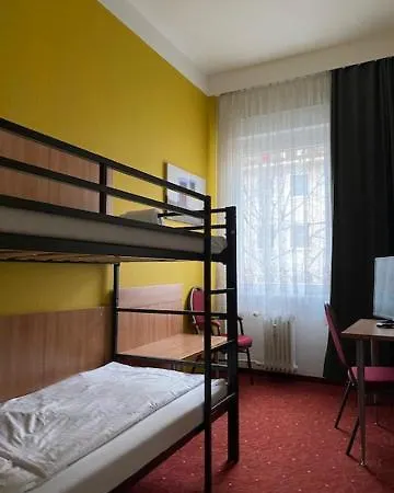 Continental Hotel 2*